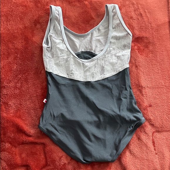 YUMIKO ballet leotard. Silver texture top navy bottom - Picture 2 of 3